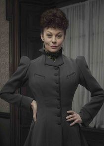 Evelyn Poole