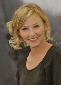 Kelli Giddish