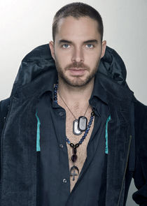 Manolo Cardona