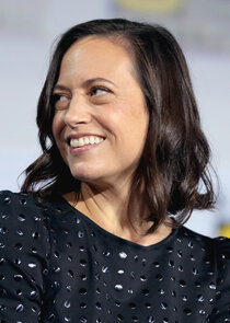 Lauren Schmidt Hissrich